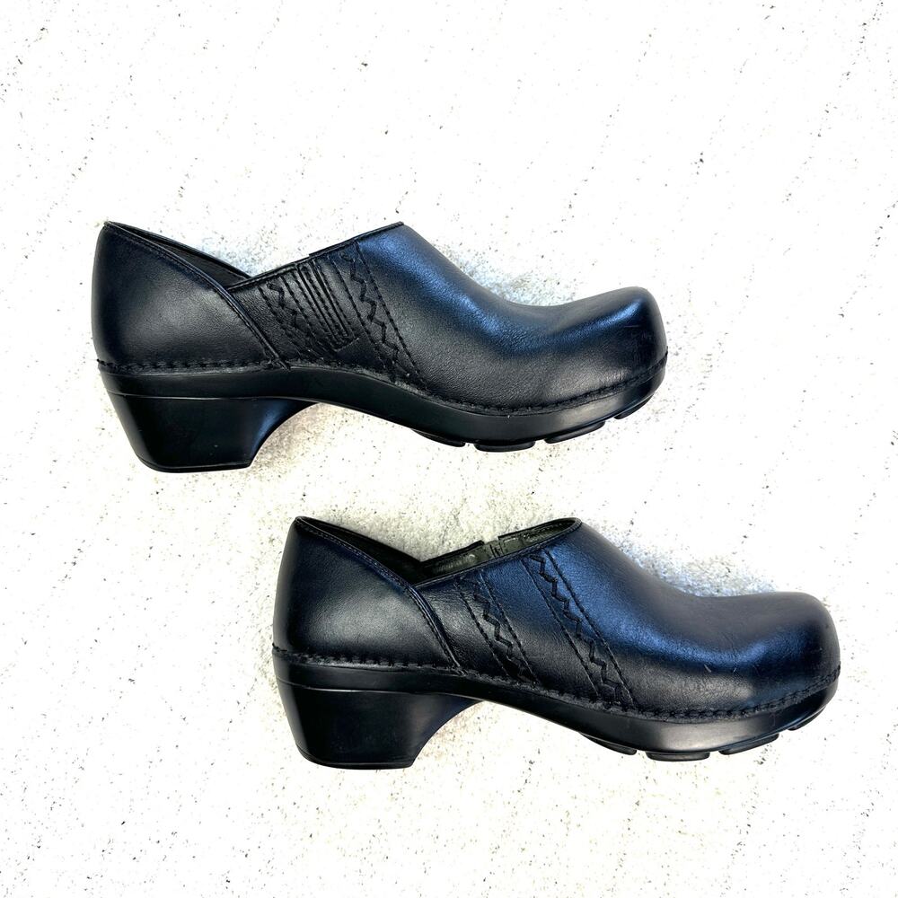 Dansko Ienna Clogs Black Leather Comfort Shoes Size 38 - 7.5/8